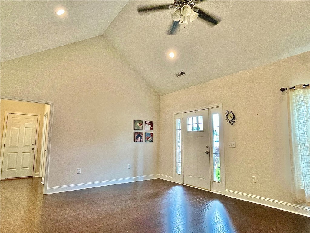 402 McClain Road Anderson, SC 29626 - Photo 15 of 48 Great Room