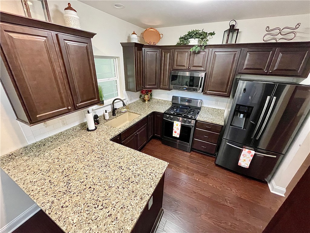 402 McClain Road Anderson, SC 29626 - Photo 20 of 48 Kitchen