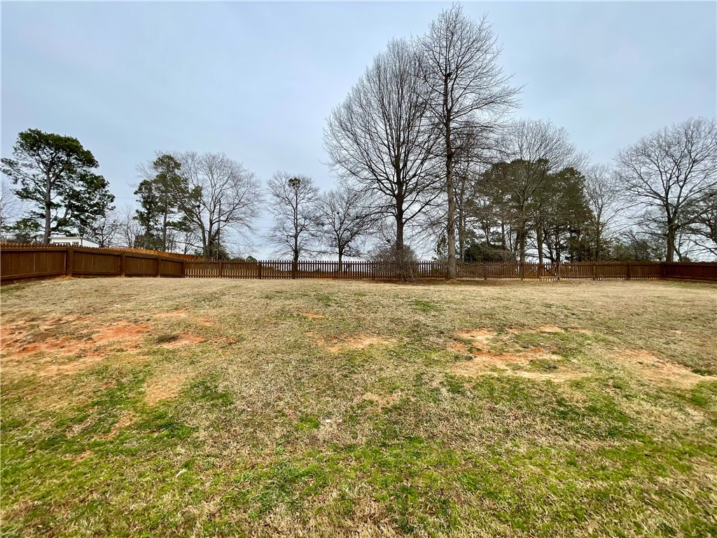 402 McClain Road Anderson, SC 29626 - Photo 28 of 48 Fenced Yard