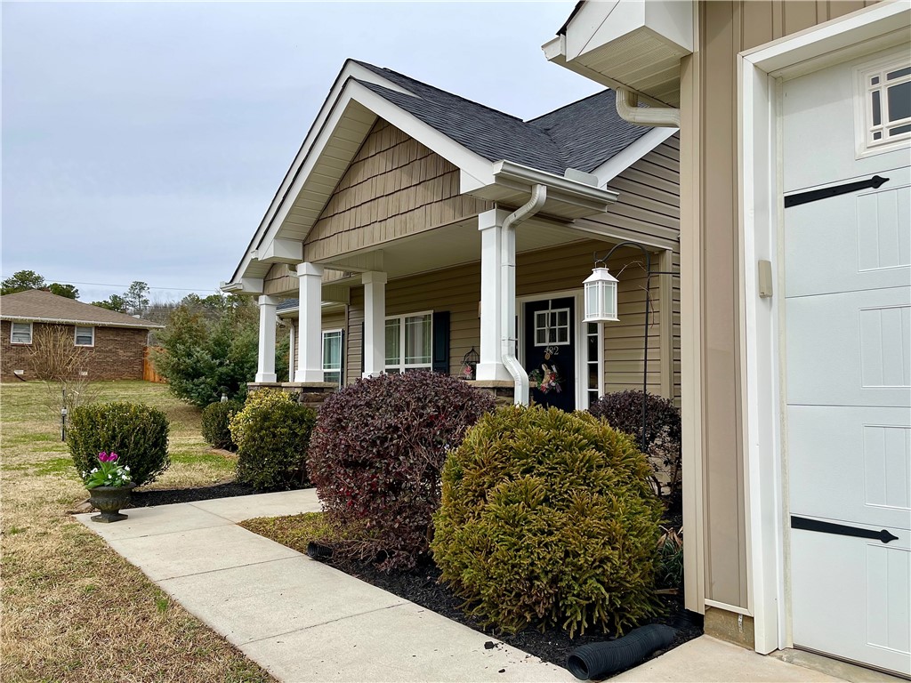 402 McClain Road Anderson, SC 29626 - Photo 3 of 48 Entry