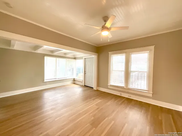 $1,449 | 810 West Magnolia Avenue, Unit 1, San Antonio, TX 78212