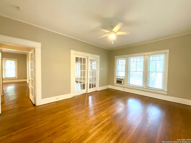 $1,449 | 810 West Magnolia Avenue, Unit 1, San Antonio, TX 78212