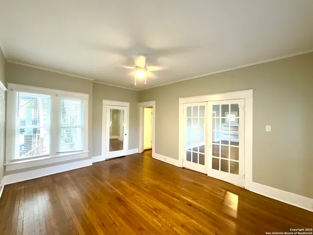 $1,449 | 810 West Magnolia Avenue, Unit 1, San Antonio, TX 78212