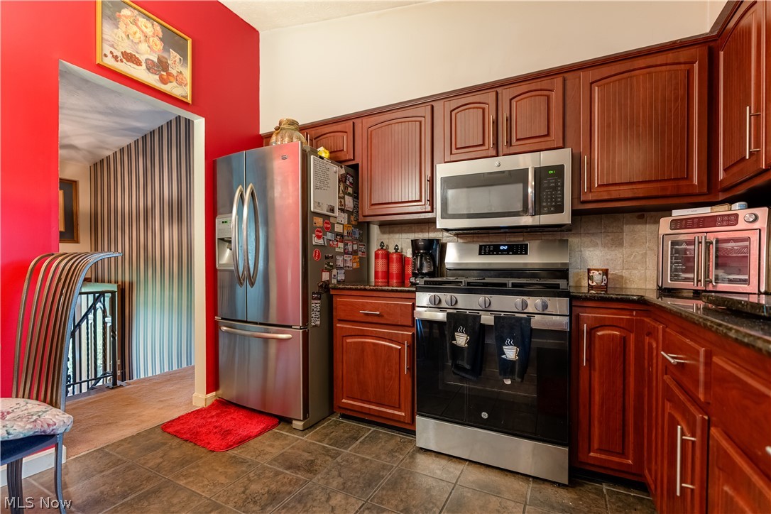 17669 Edwards Road Doylestown, OH 44230 - Photo 12 of 34 Gallery Image 12