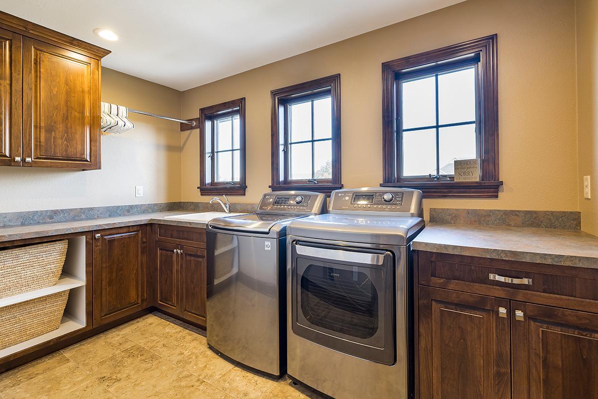 1577 Sparrow Road Waconia, MN 55387 - Photo 34 of 50 Gallery Image 34