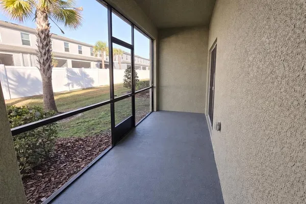 $2,000 | 36379 Garden Wall Way, Zephyrhills, FL 33541