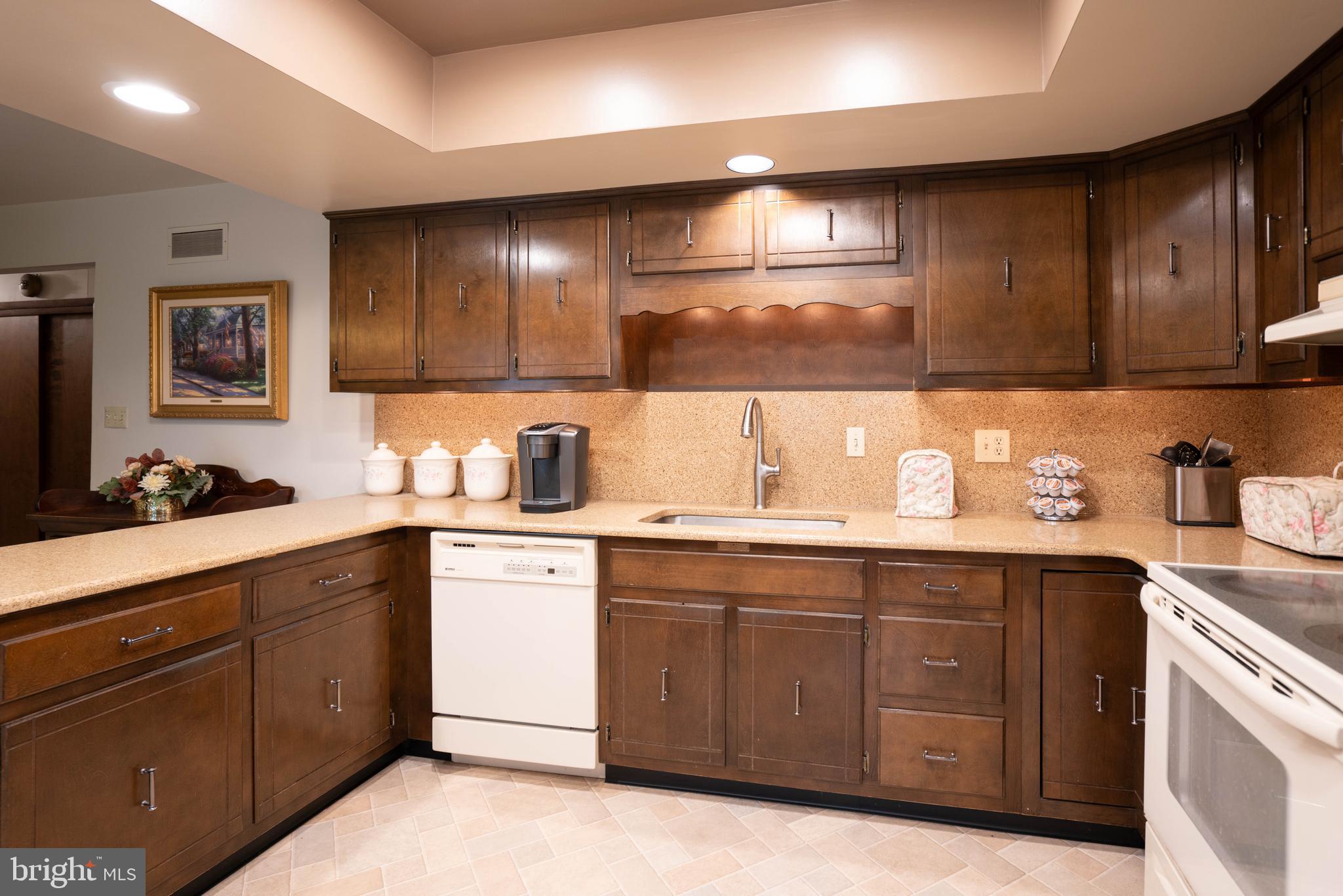 2015 Portzer Road Quakertown, PA 18951 - Photo 13 of 33 Great Storage