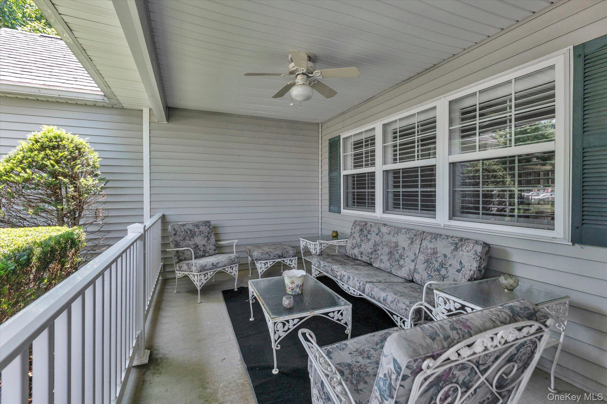 702 Pebble Beach Path Riverhead, NY 11901 - Photo 16 of 17 Front Porch