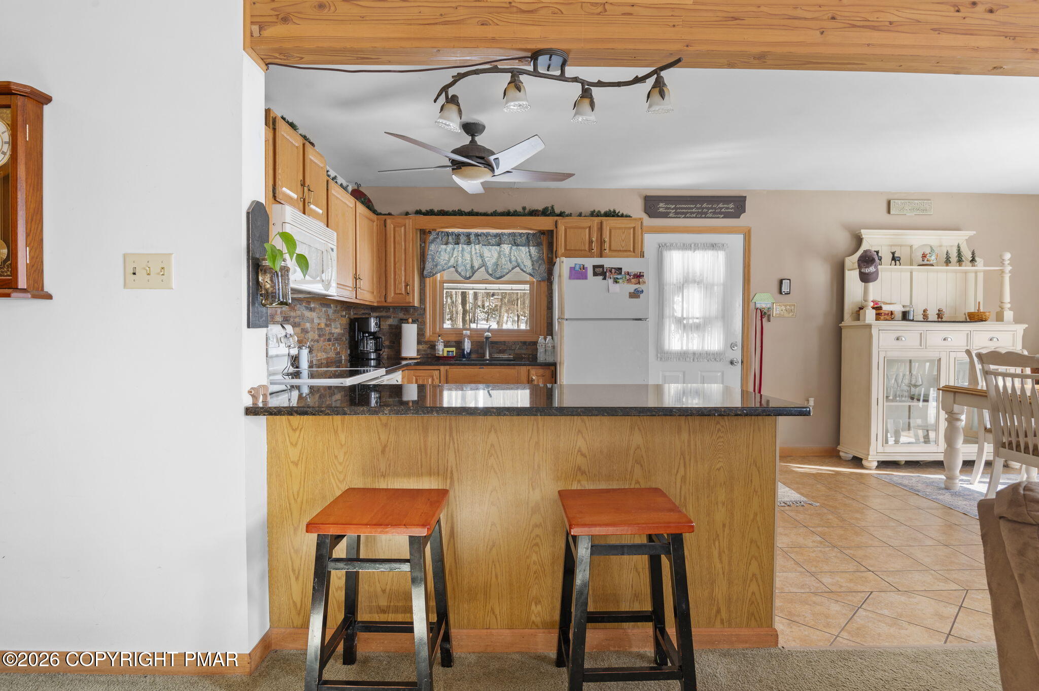 146 Mountain View Jim Thorpe, PA 18229 - Photo 17 of 47 Kitchen