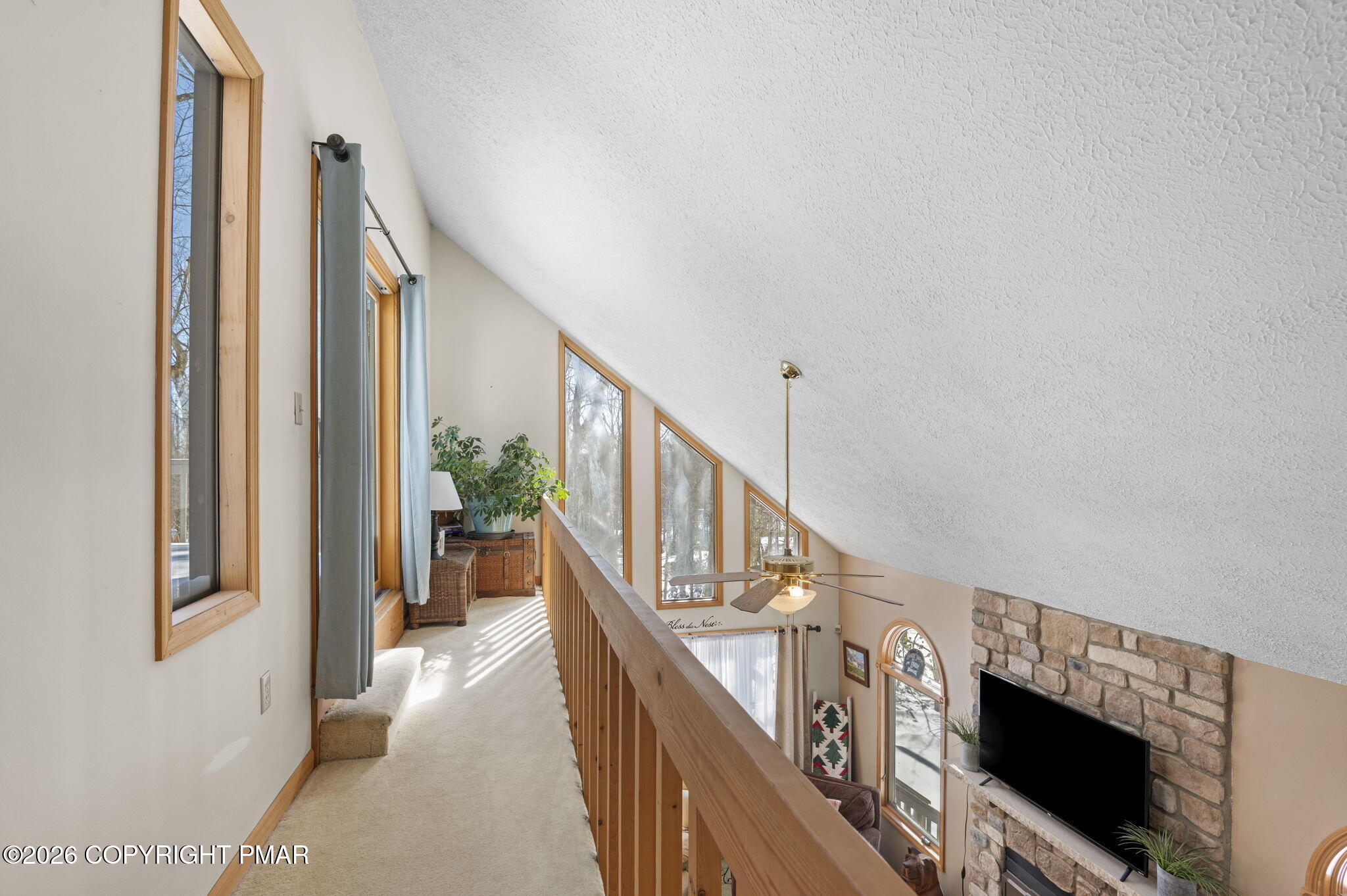 146 Mountain View Jim Thorpe, PA 18229 - Photo 29 of 47 Loft Hall