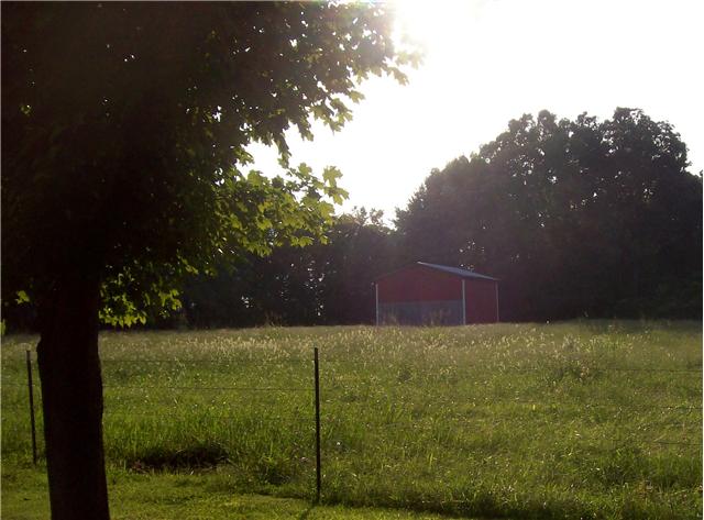 3520 Carthage Road Red Boiling Springs, TN 37150 - Photo 5 of 7 36x40 tobacco barn.