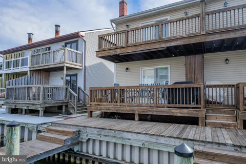 $575,000 | 11611 Windward Drive, Unit E, Ocean City, MD 21842