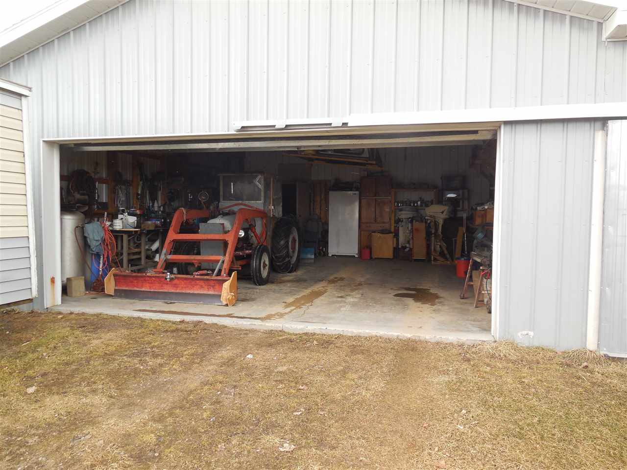 1507 South McClelland Road Ithaca, MI 48847 - Photo 5 of 38 1858217-4.JPG
