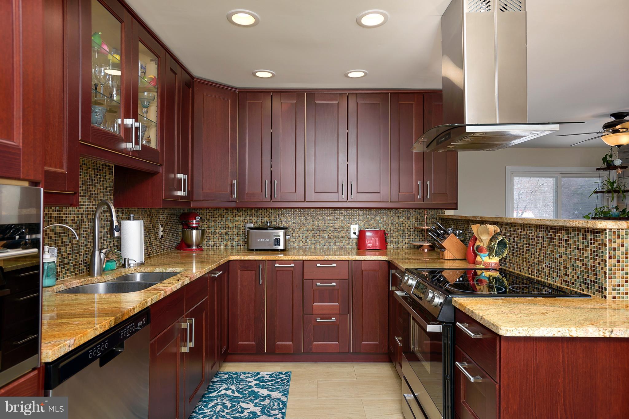 4149 Carrs Ridge Road Edgewater, MD 21037 - Photo 3 of 30 Kitchen