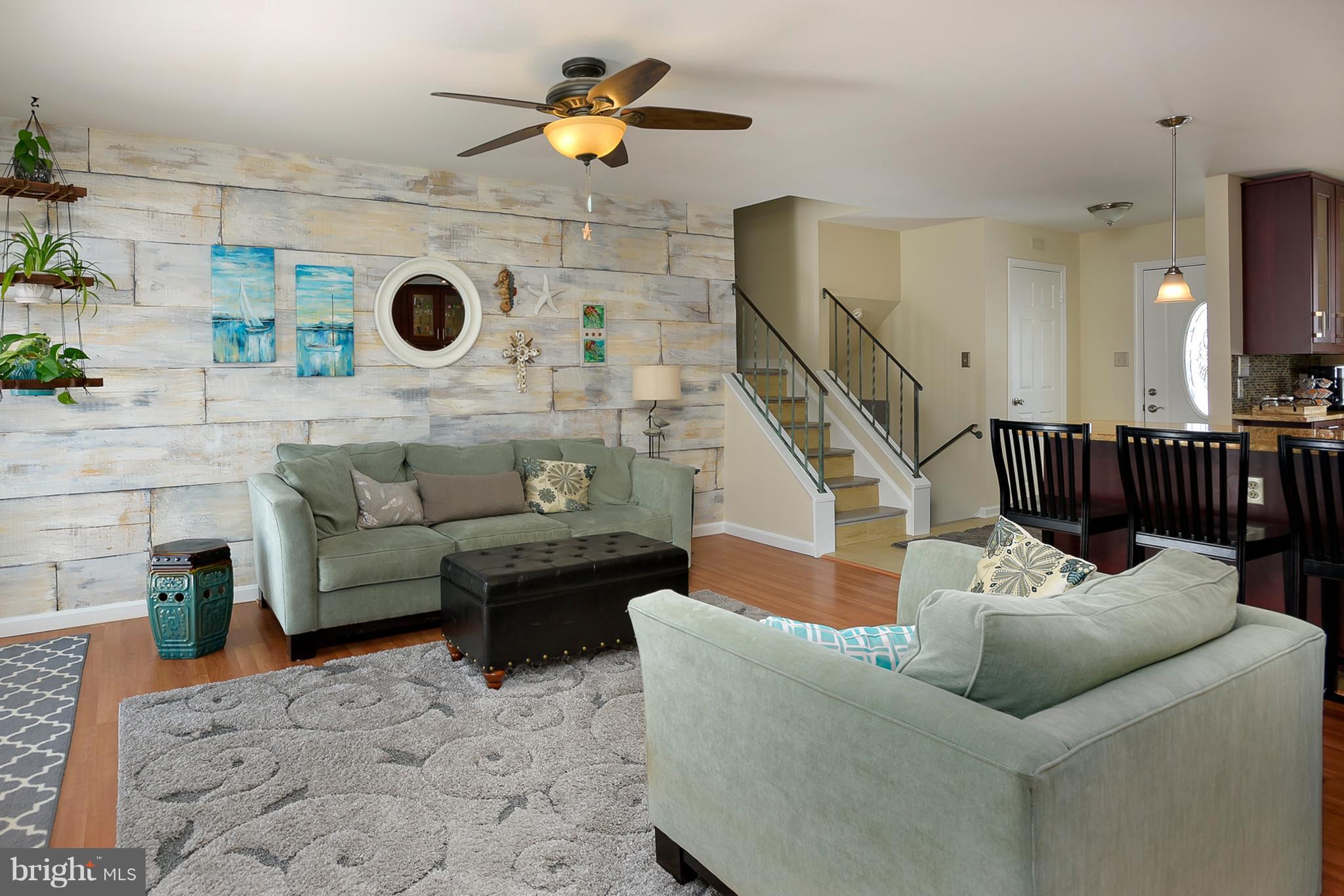 4149 Carrs Ridge Road Edgewater, MD 21037 - Photo 8 of 30 Living Room