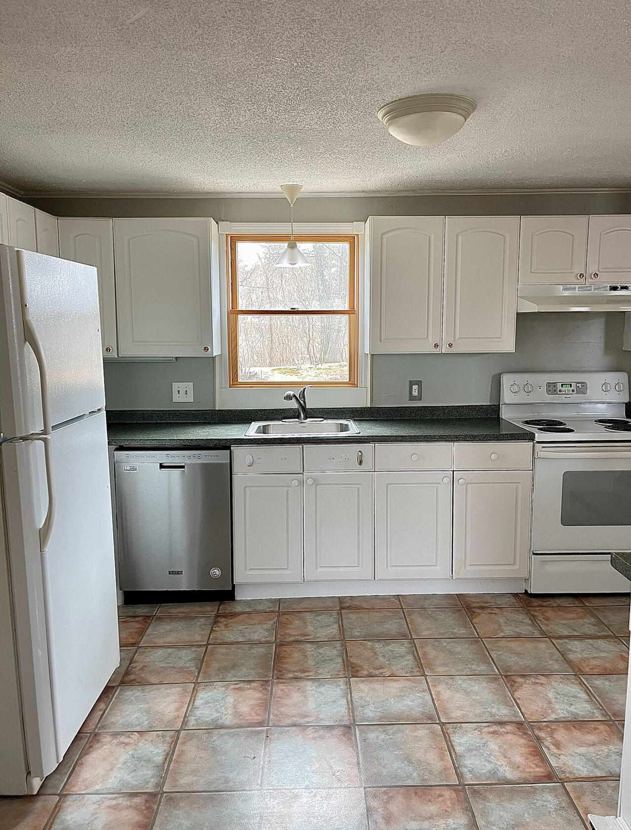 21 Drake Street Portland, ME 04103 - Photo 18 of 44 FullSizeRender-15