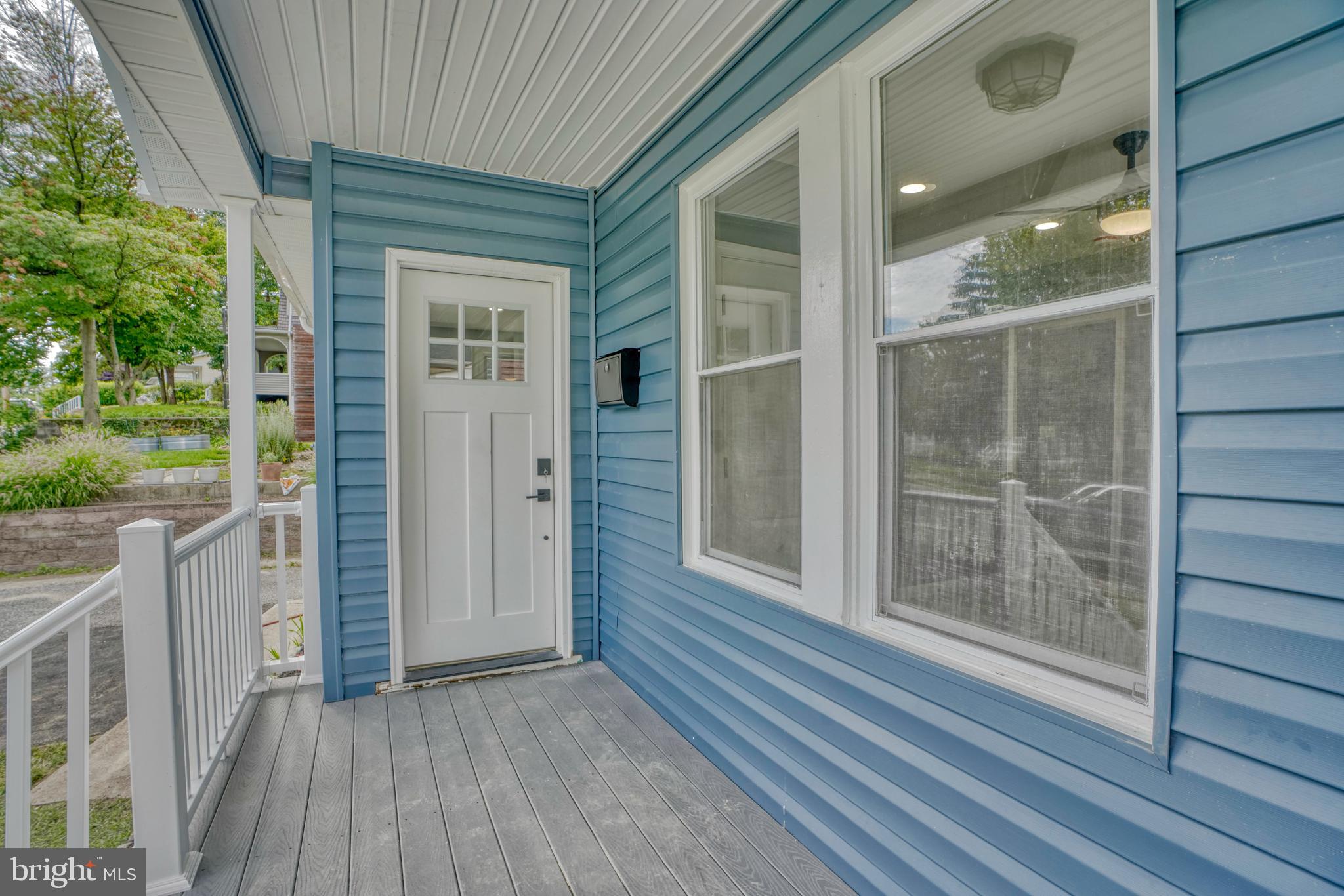 914 Overbrook Road Baltimore, MD 21239 - Photo 3 of 39