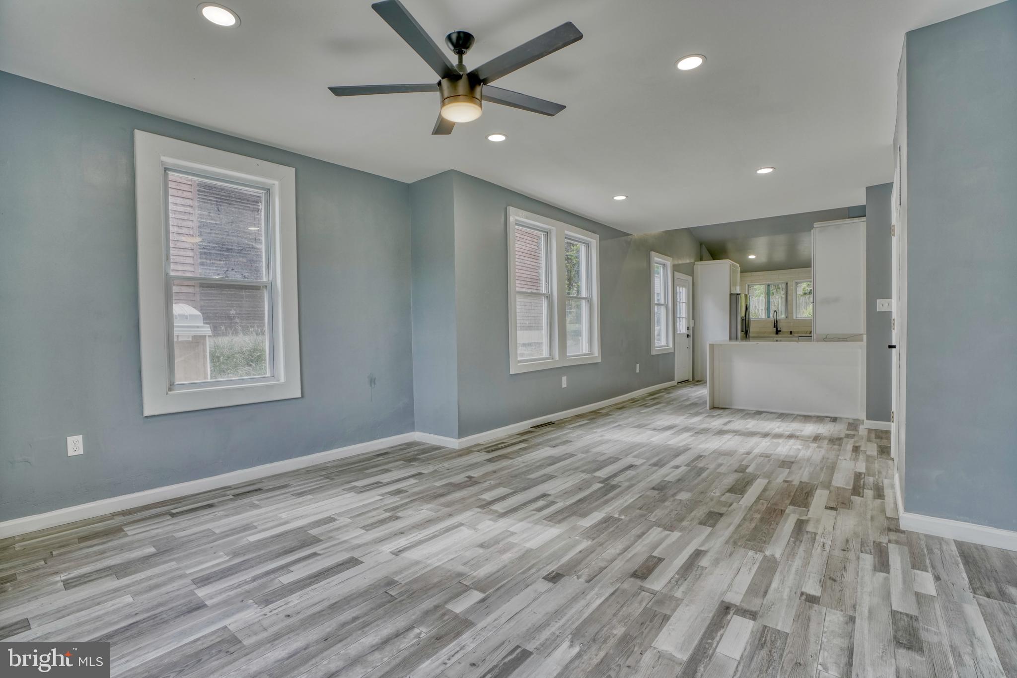 914 Overbrook Road Baltimore, MD 21239 - Photo 4 of 39