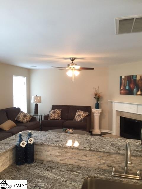 6 Hawkesbury Road Simpsonville, SC 29681 - Photo 8 of 36 Gallery Image 8