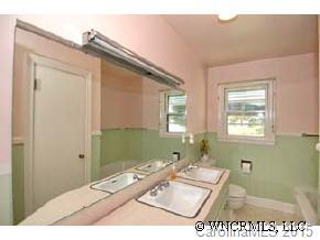 17 Rhoda Street Canton, NC 28716 - Photo 9 of 11 Gallery Image 9