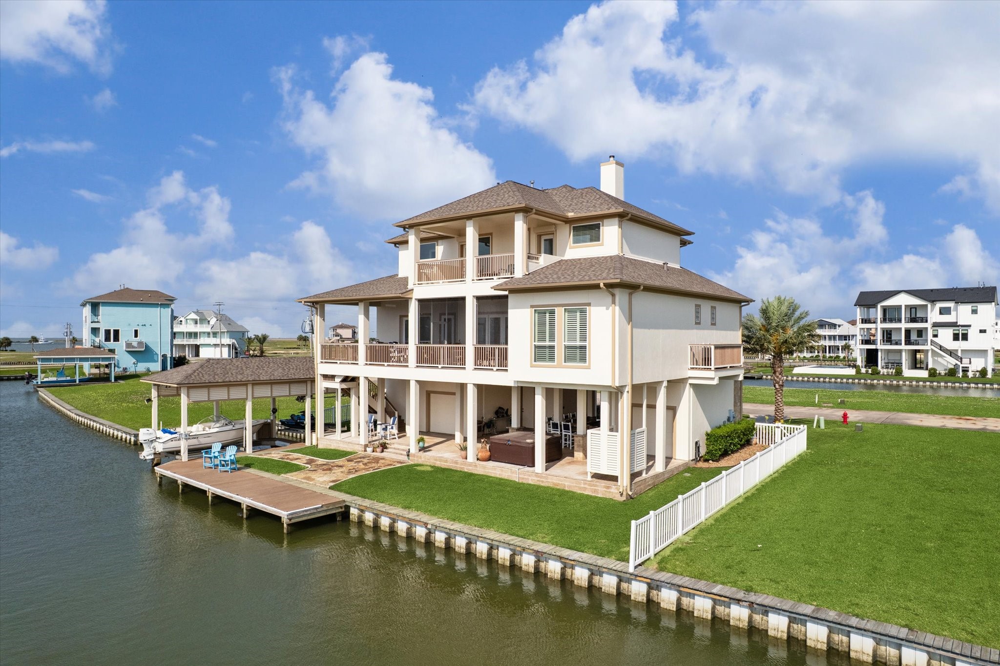 7 Ramrod Hitchcock, TX 77563 - Photo 2 of 41 a view of houses with swimming pool and yard
