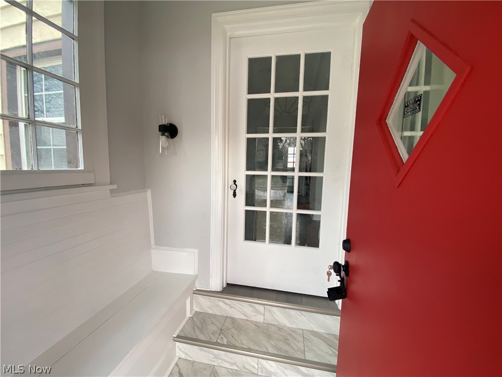 3605 Silsby Road University Heights, OH 44118 - Photo 2 of 27