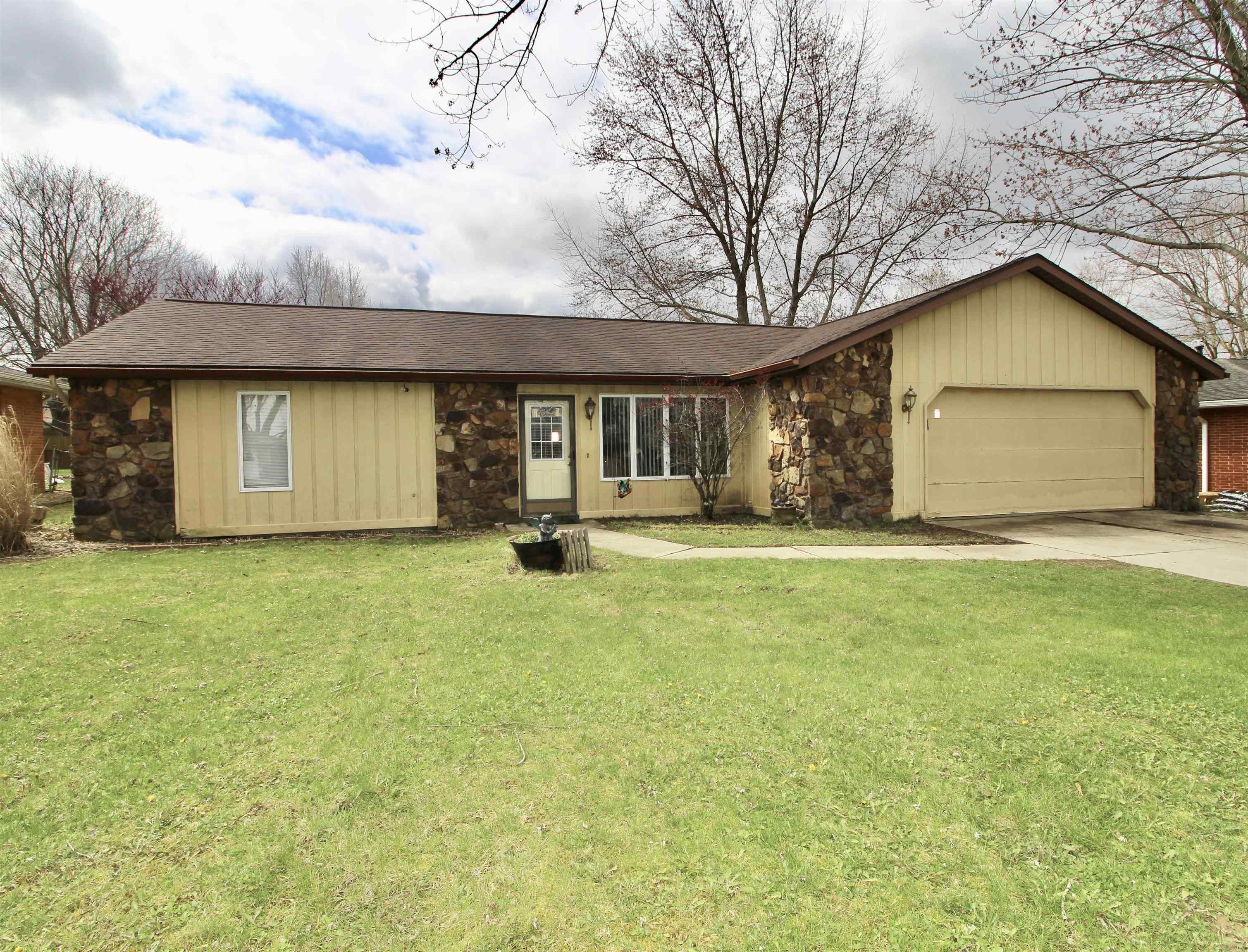 5909 East Rick Road Muncie, IN 47303 - Photo 1 of 25 Gallery Image 1
