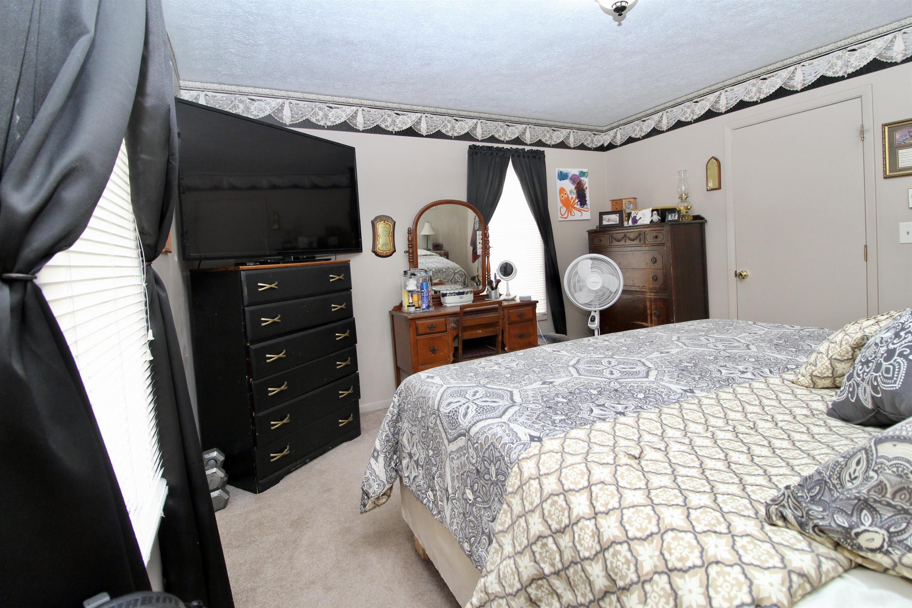 5909 East Rick Road Muncie, IN 47303 - Photo 10 of 25 Gallery Image 10