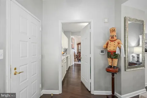 $435,000 | 19365 Cypress Ridge Terrace, Unit 510, Leesburg, VA 20176