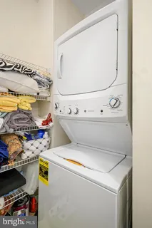 $435,000 | 19365 Cypress Ridge Terrace, Unit 510, Leesburg, VA 20176