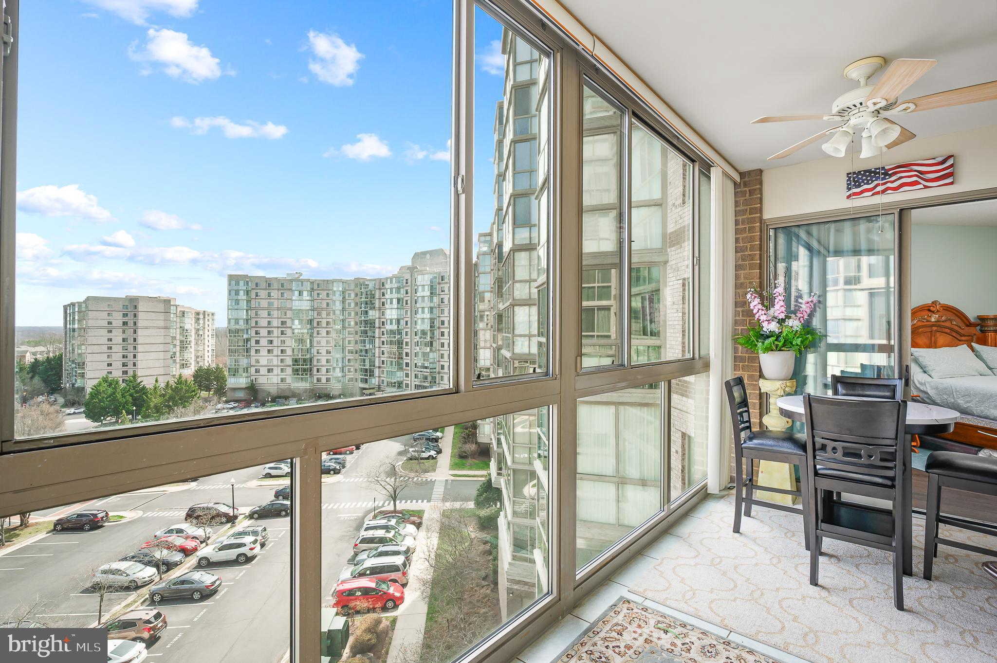 19365 Cypress Ridge Terrace, Unit 510 Leesburg, VA 20176 - Photo 5 of 38 Windows can be opened