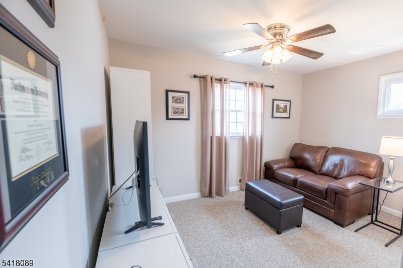 9 Montrose Road Somerset, NJ 08873 - Photo 14 of 19