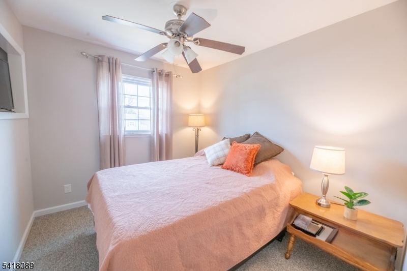 9 Montrose Road Somerset, NJ 08873 - Photo 15 of 19