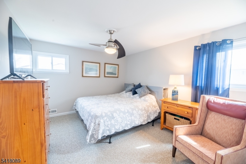 9 Montrose Road Somerset, NJ 08873 - Photo 16 of 19