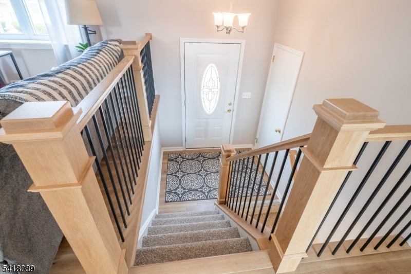 9 Montrose Road Somerset, NJ 08873 - Photo 3 of 19