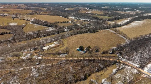 $245,000 | 640 Brown Springs Road, Marionville, MO 65705