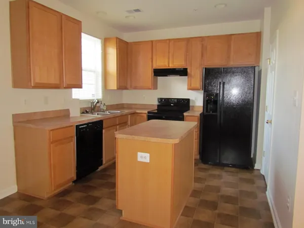 $2,300 | 46010 Saltmarsh Drive, Lexington Park, MD 20653