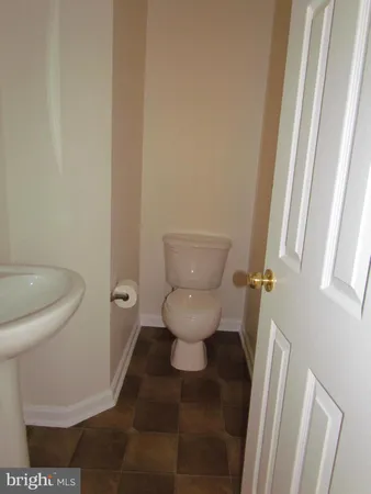 $2,300 | 46010 Saltmarsh Drive, Lexington Park, MD 20653