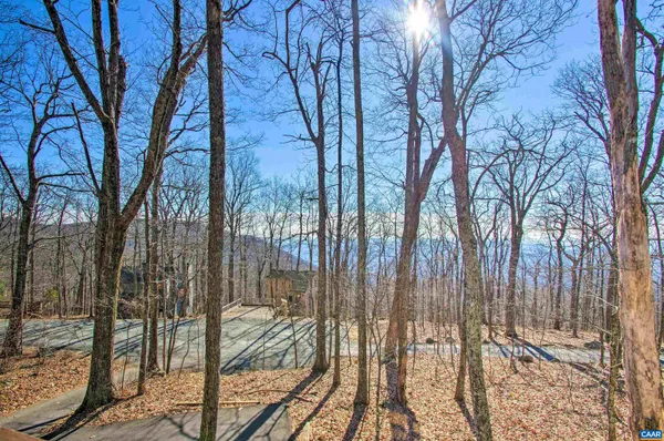 $489,000 | 138 Oak Lane, Roseland, VA 22967