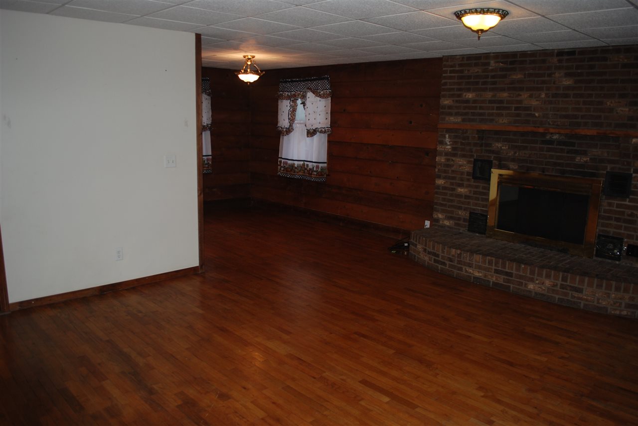 7743 Rose Road Plymouth, IN 46563 - Photo 5 of 28 Gallery Image 5