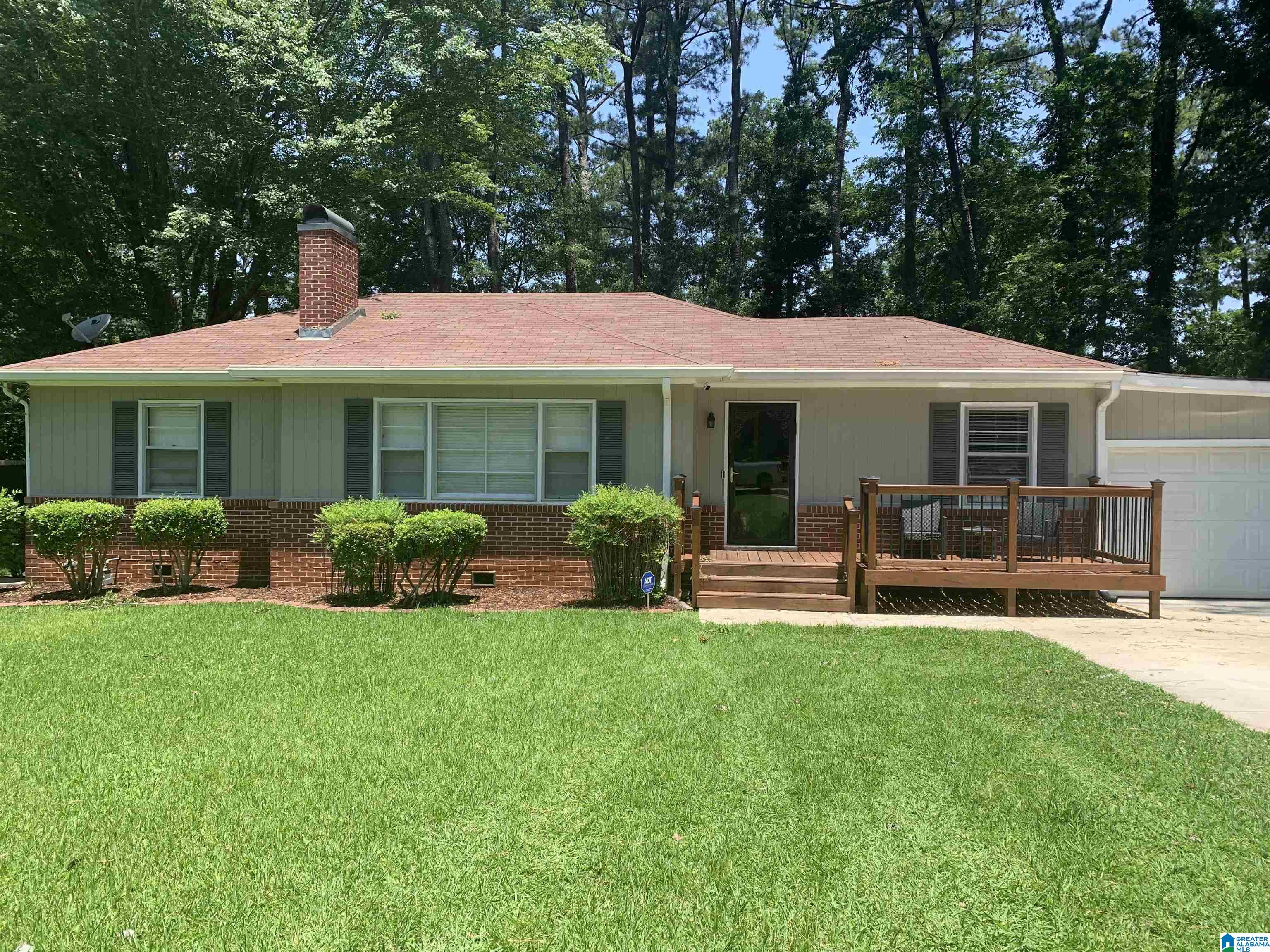 812 Martinwood Road Birmingham, AL 35235 - Photo 1 of 33