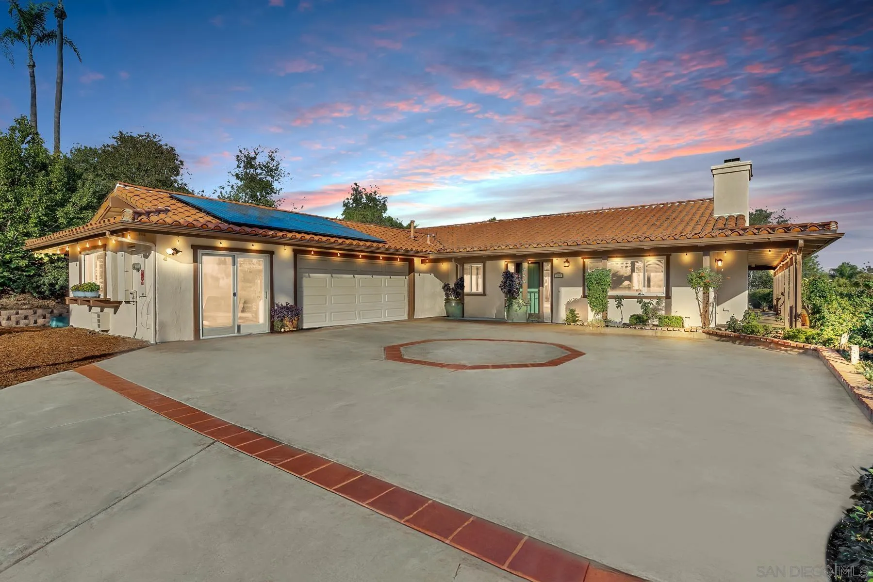 290 North Old Hill Road Fallbrook, CA 92028 - Photo 2 of 47