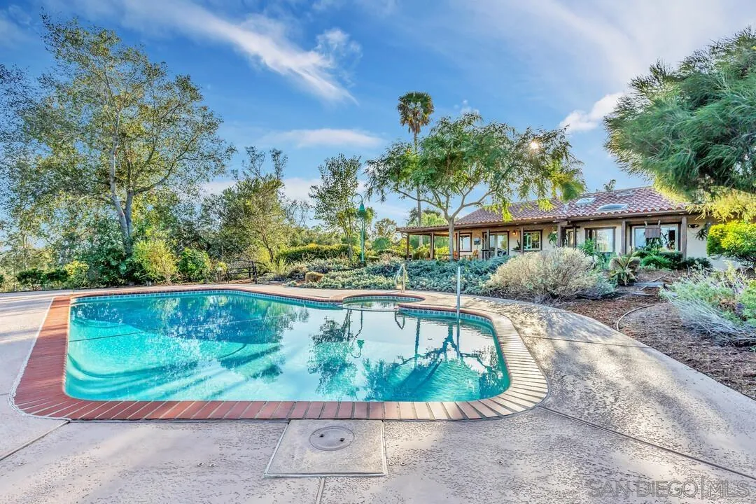 290 North Old Hill Road Fallbrook, CA 92028 - Photo 29 of 47 a view of a swimming pool with a patio