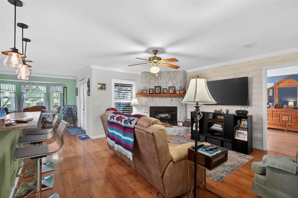 12293 Wolf Den Road Weeki Wachee, FL 34614 - Photo 8 of 44