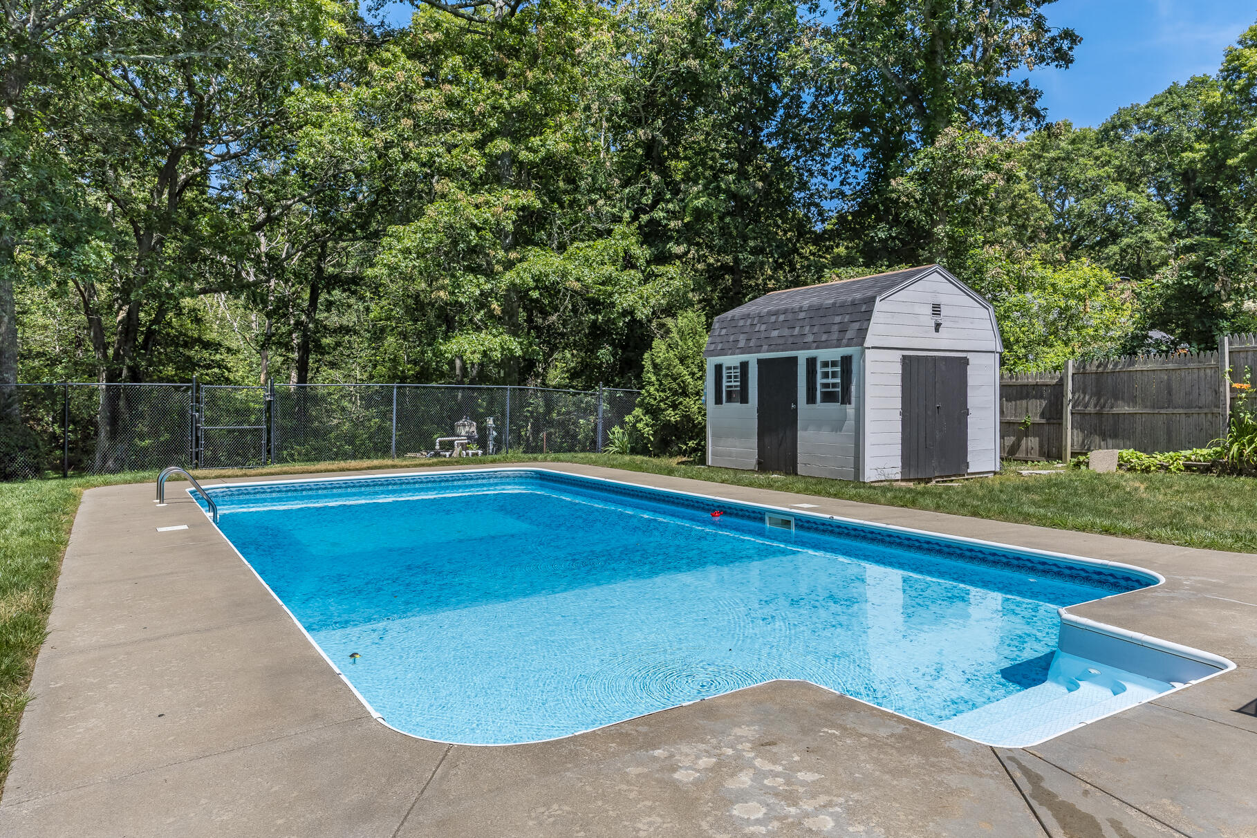 7 Hane Road Mashpee, MA 02649 - Photo 3 of 55 Cool Off Here