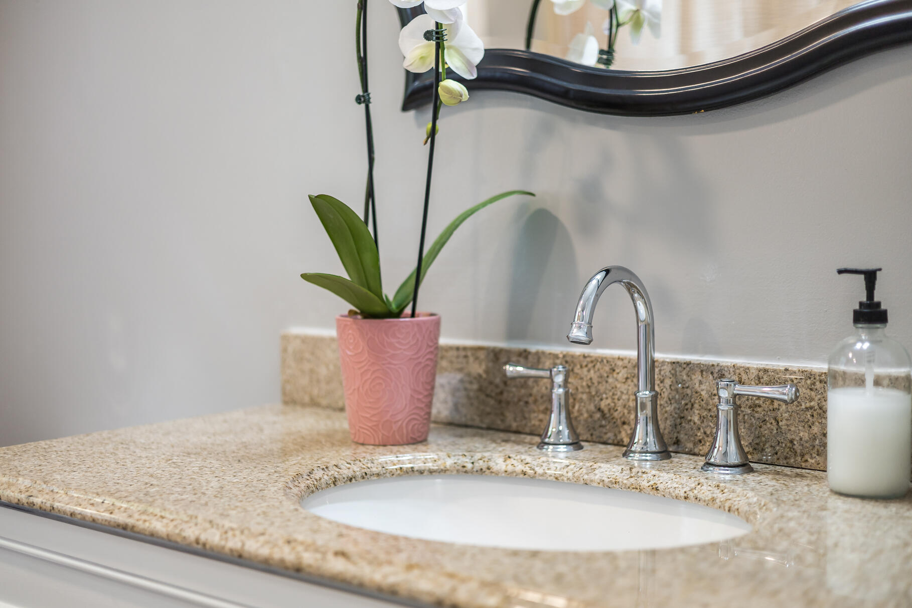 7 Hane Road Mashpee, MA 02649 - Photo 35 of 55 Second Floor Bathroom