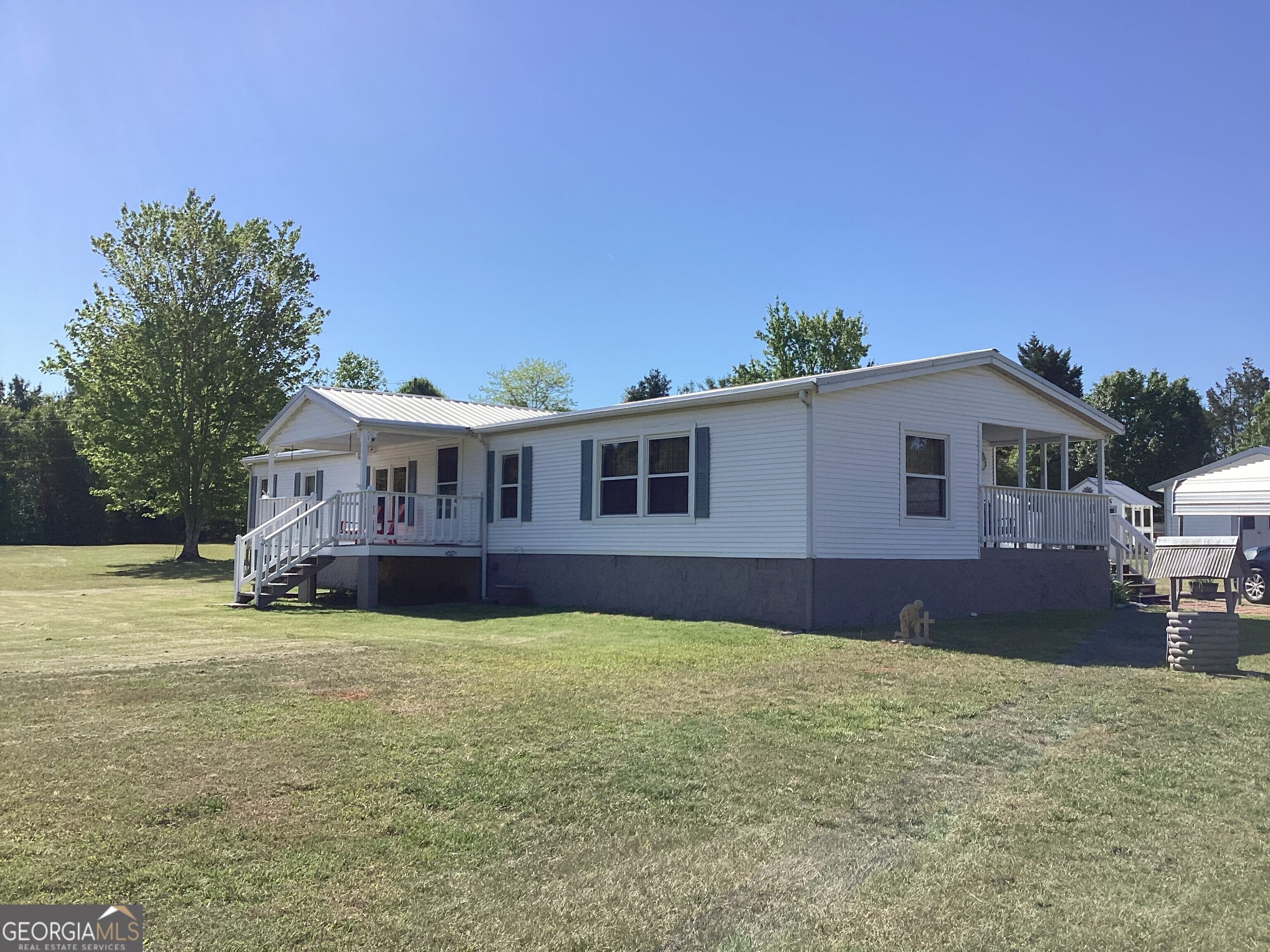 935 Cannafax Road Barnesville, GA 30204 - Photo 3 of 30