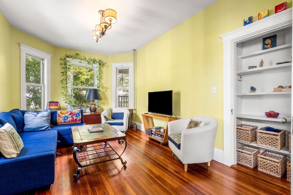 47 Montebello Road, Unit 2 Boston, MA 02130 - Photo 5 of 22 Gallery Image 5