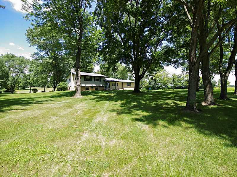 11644 Thompson Road Indianapolis, IN 46239 - Photo 15 of 24 Gallery Image 15
