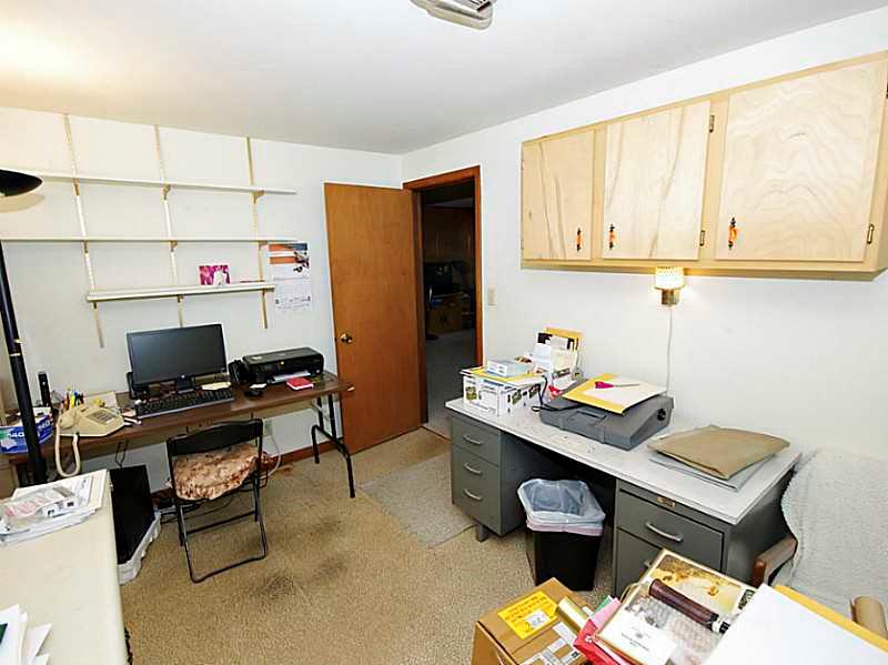 11644 Thompson Road Indianapolis, IN 46239 - Photo 19 of 24 Gallery Image 19